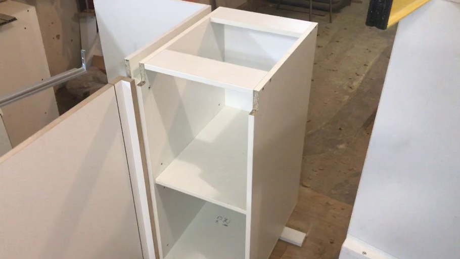 Сборка угловой секции кухни Леруа Мерлен