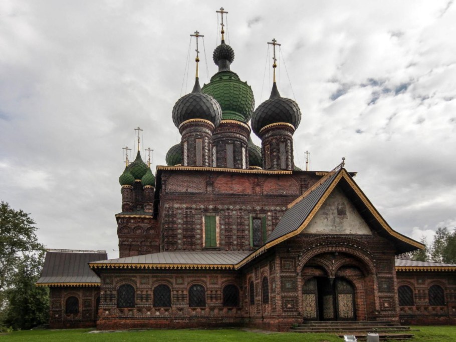 Колокольня церкви Иоанна Предтечи Ярославль