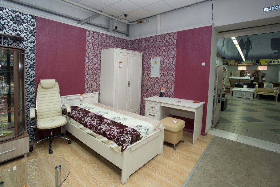 Мебельная фабрика в Смоленске на Соболева 113