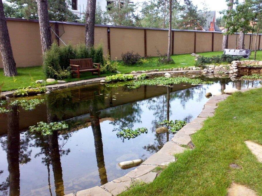 Искусственный водоем на участке