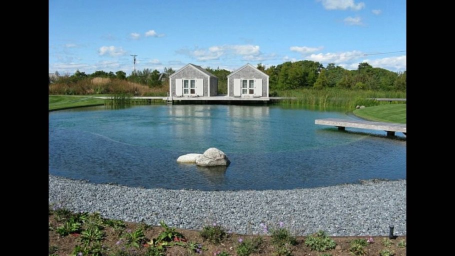 Искусственное озеро на участке