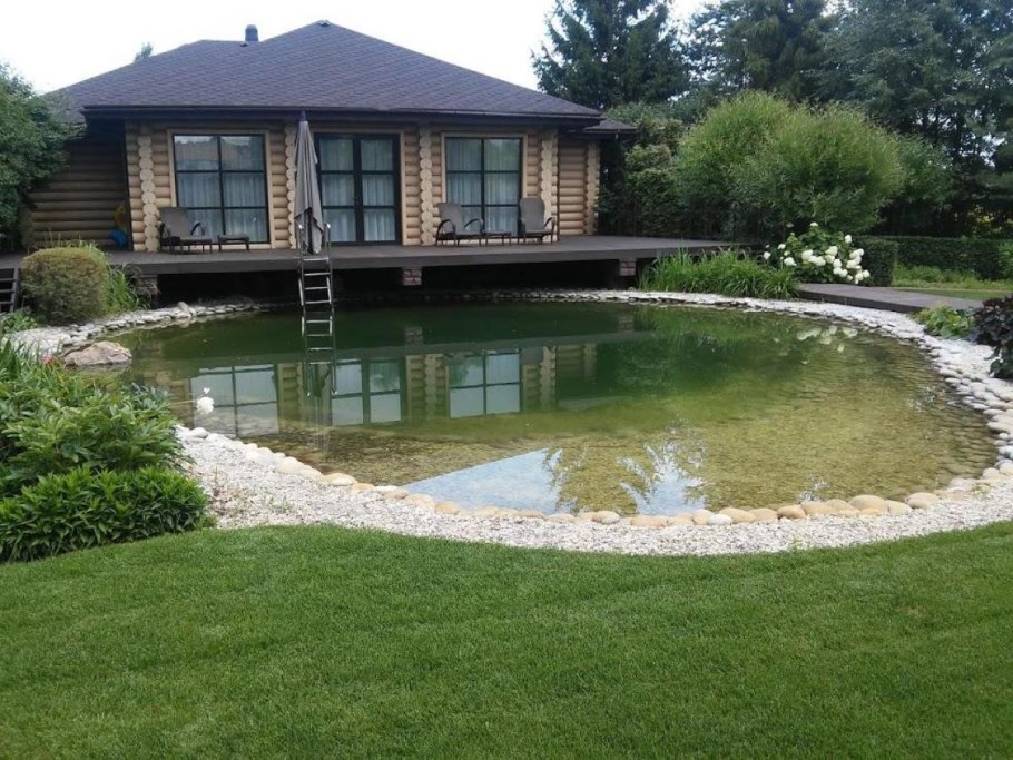 Искусственный водоем на участке