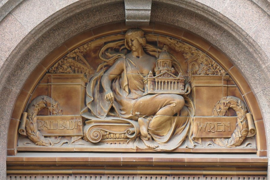 Церковь Святого Олафа горельеф Декарта