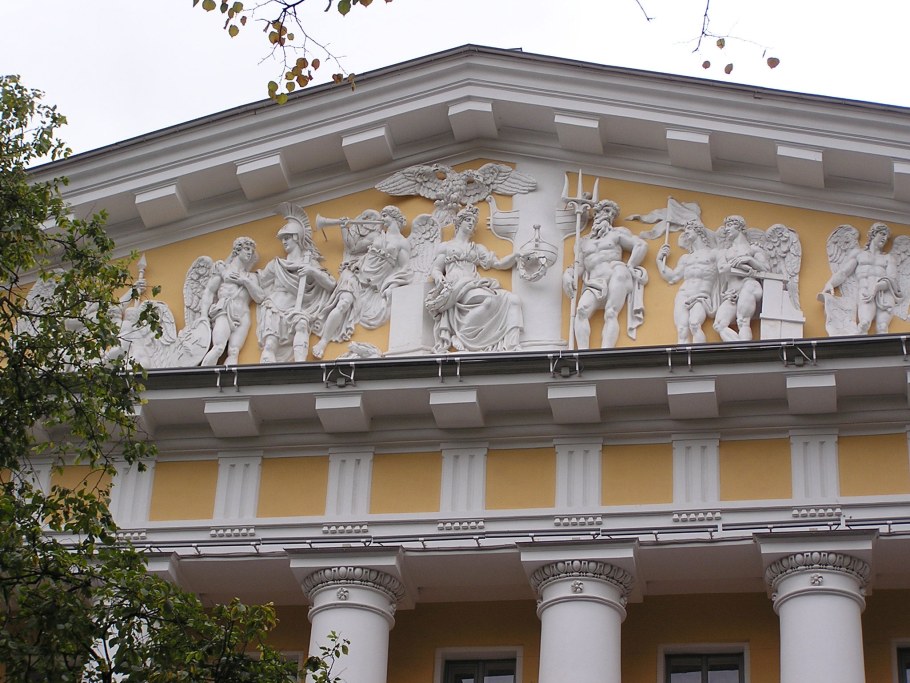 Фронтоны портиков Адмиралтейство