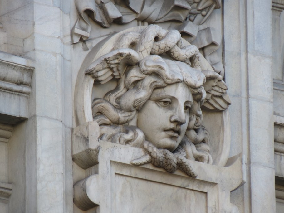 Монументальный барельеф Прометей Тольятти