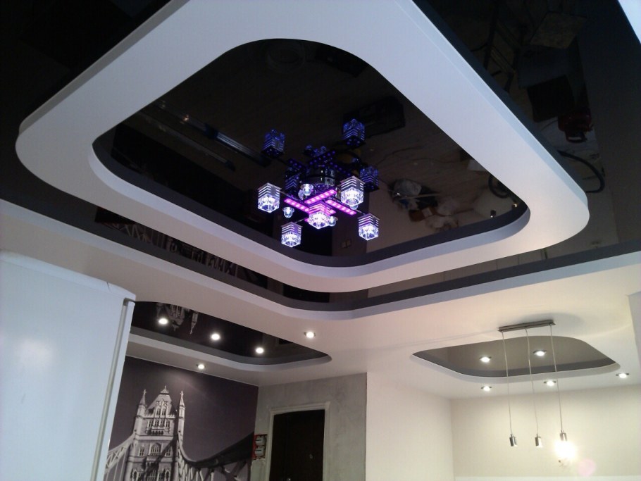 Многоуровневые натяжные потолки