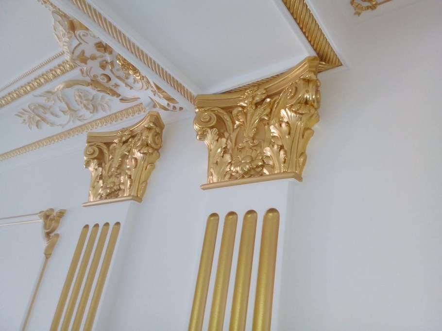 Позолоченная лепнина
