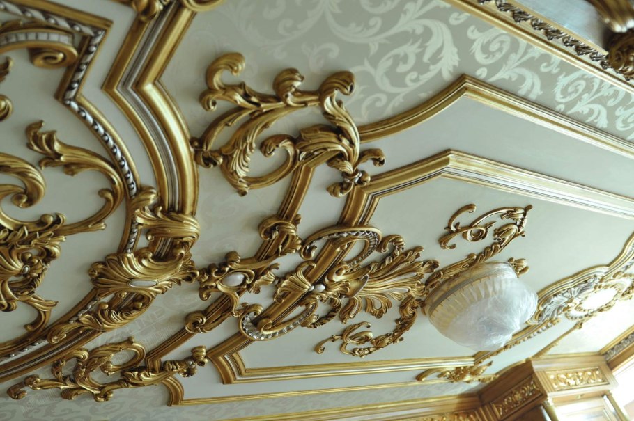 Лепнина сусальное золото