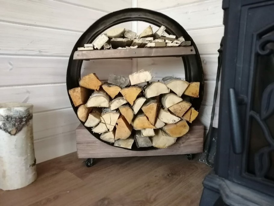 Дровница для камина в стиле лофт