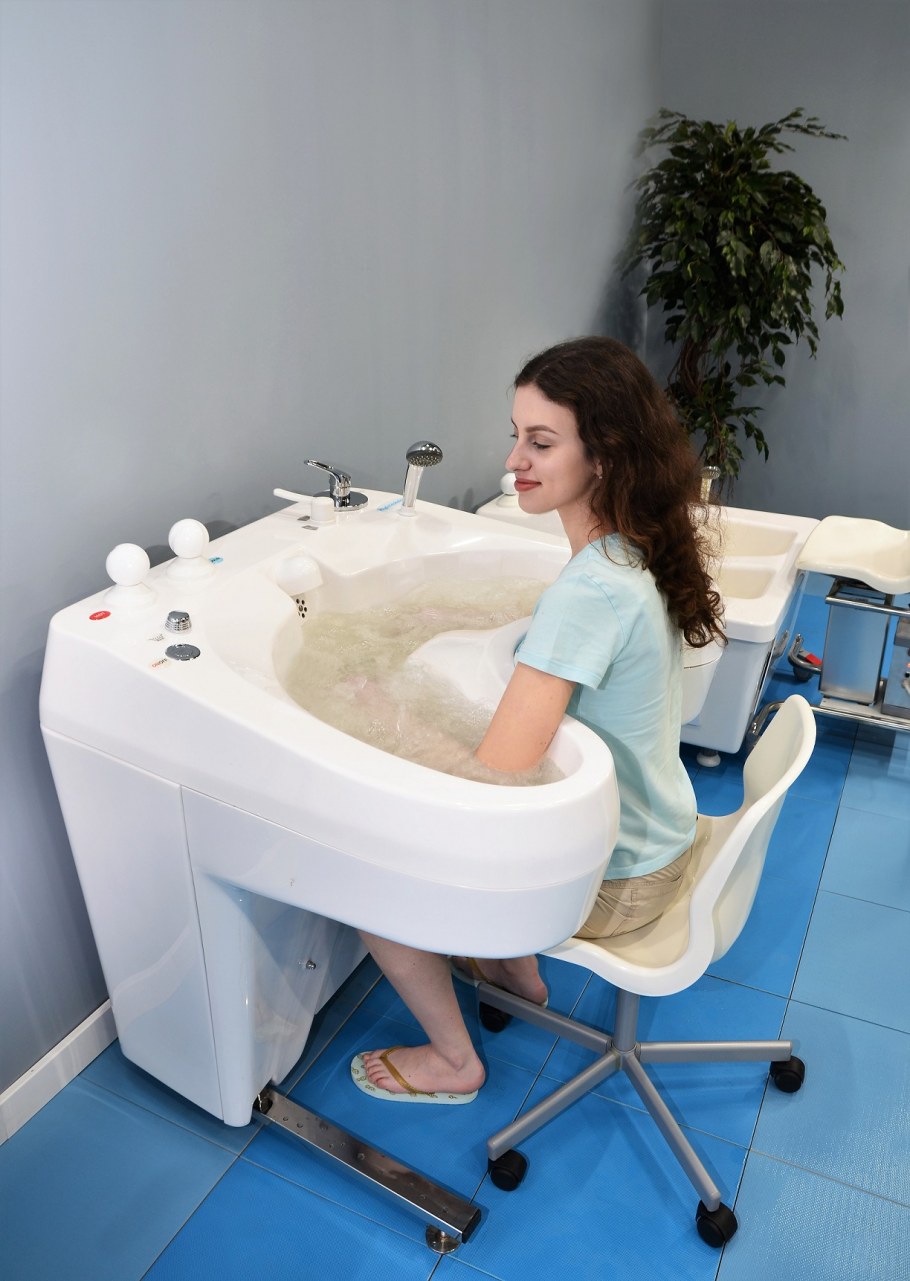 Ванна вихревая гидромассажная