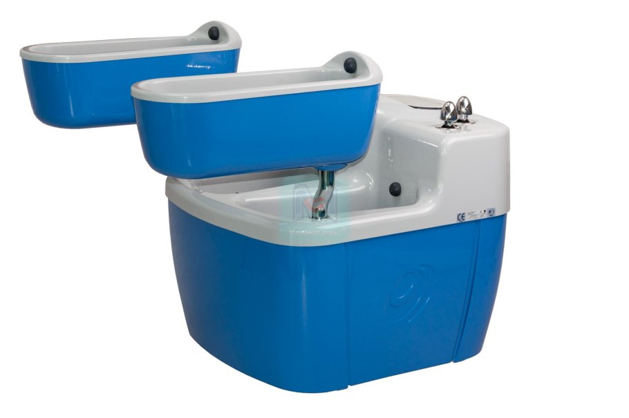 Водные процедуры нагишом