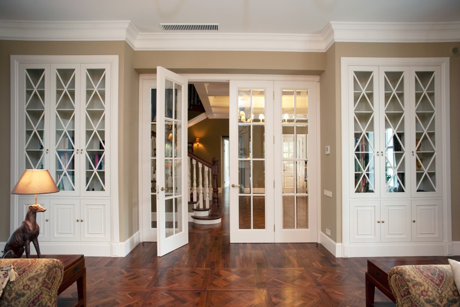 Распашные двери классика