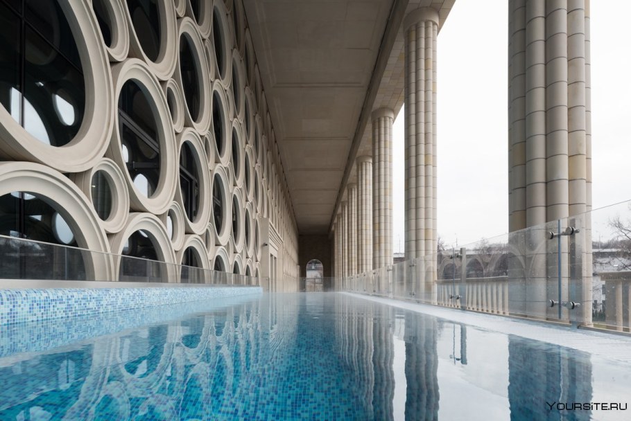 Открытый бассейн Чайка в Москве