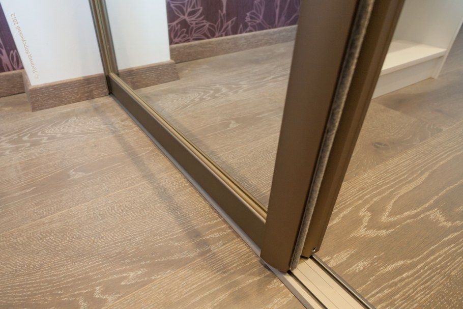 Выдвижной порожек для межкомнатных дверей