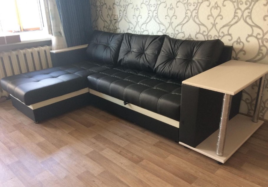 Высокий диван для барной стойки