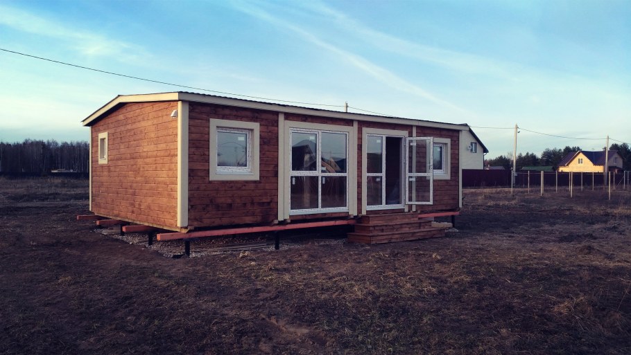 Дом бытовка с панорамными окнами