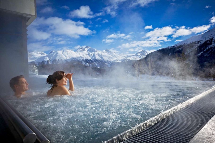 Бассейн с подогревом зимой