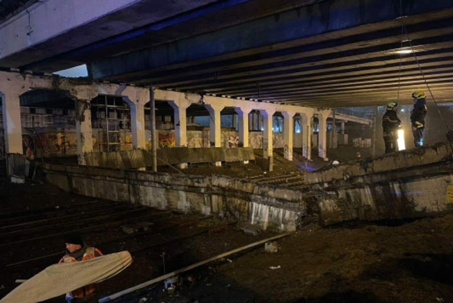 Ободранная стена