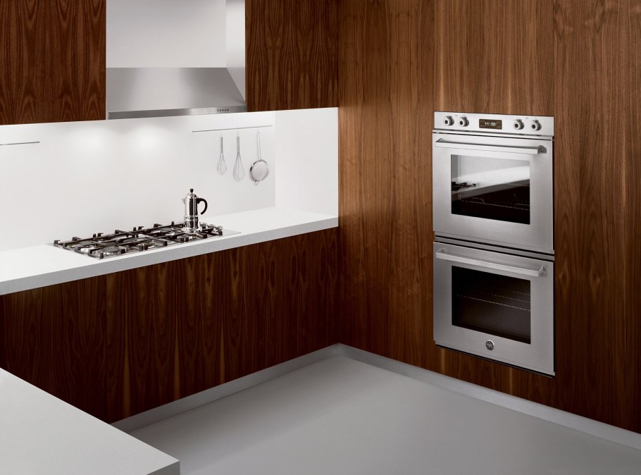 Смег холодильник в интерьере кухни