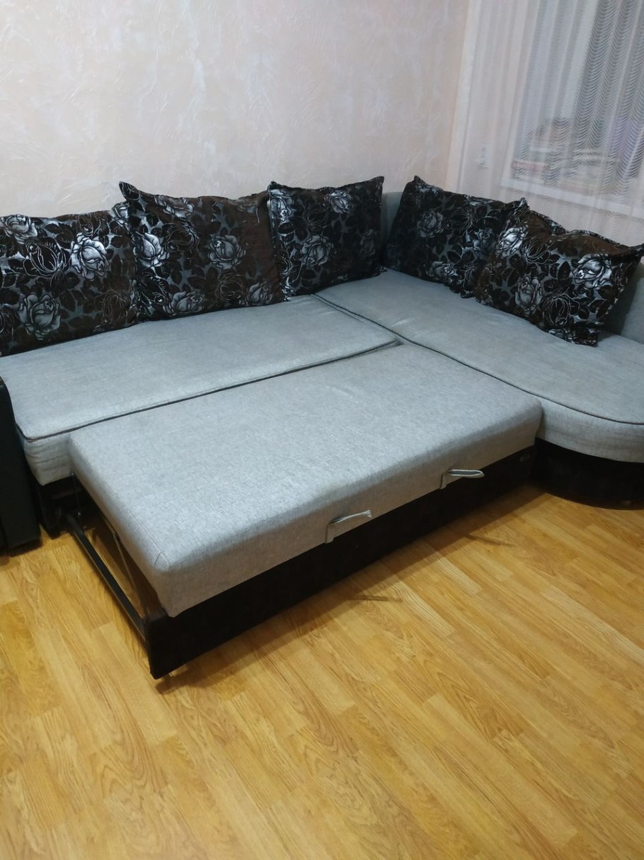 Диван угловой 230х230