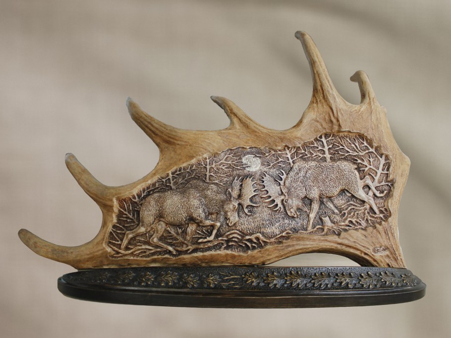 Из рога лося резьба по кости