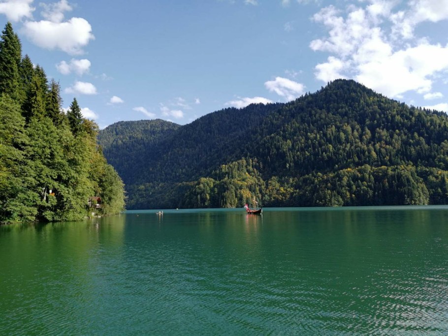 Дача Сталина в Абхазии в Гаграх на холодной речке