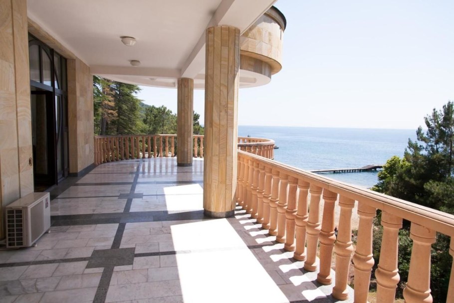 Дача Сталина в Абхазии на холодной речке