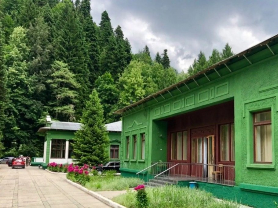 Сталинская дача Абхазия Рица