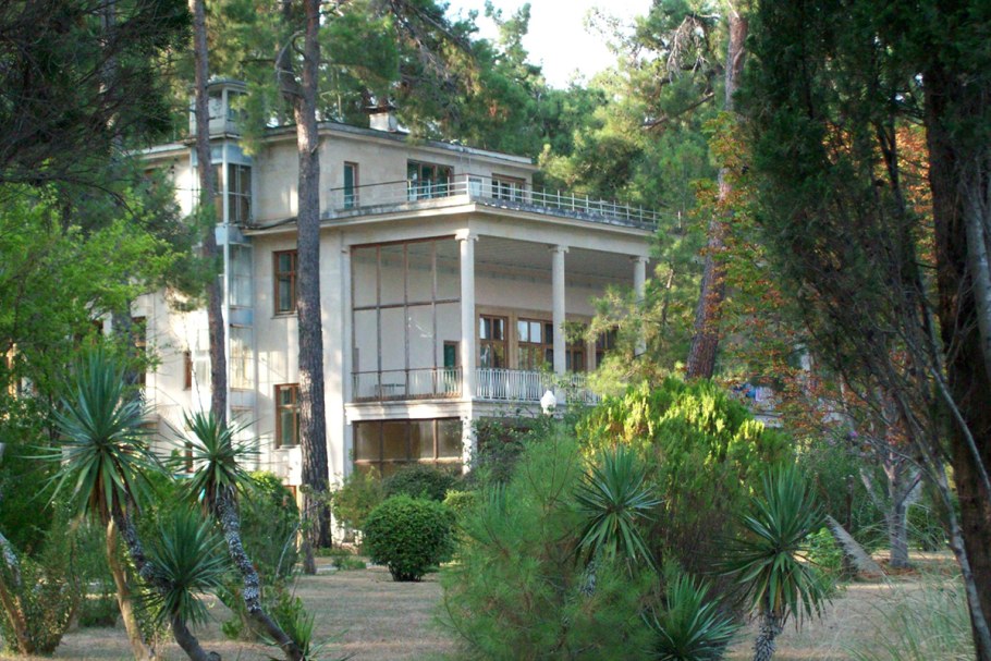 Дача Хрущева в Нальчике на белой