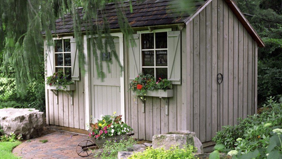 Красивый сарай