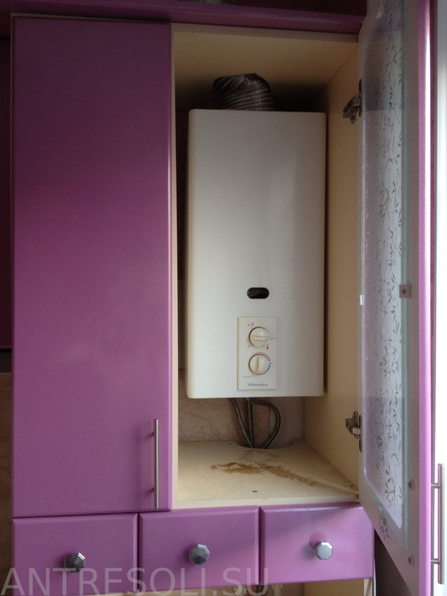 Ванная в хрущевке с колонкой