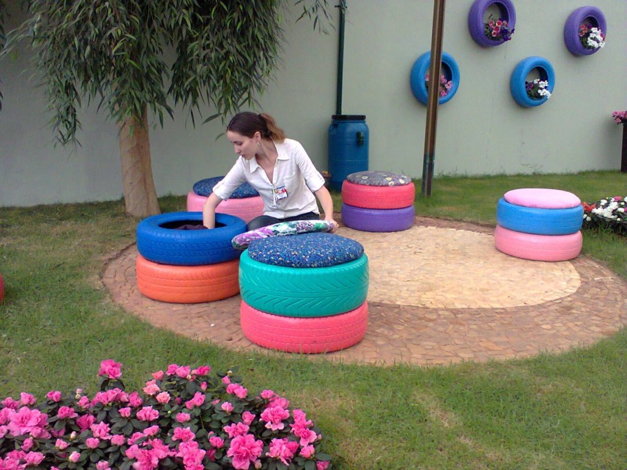 Песочница из резиновых колес