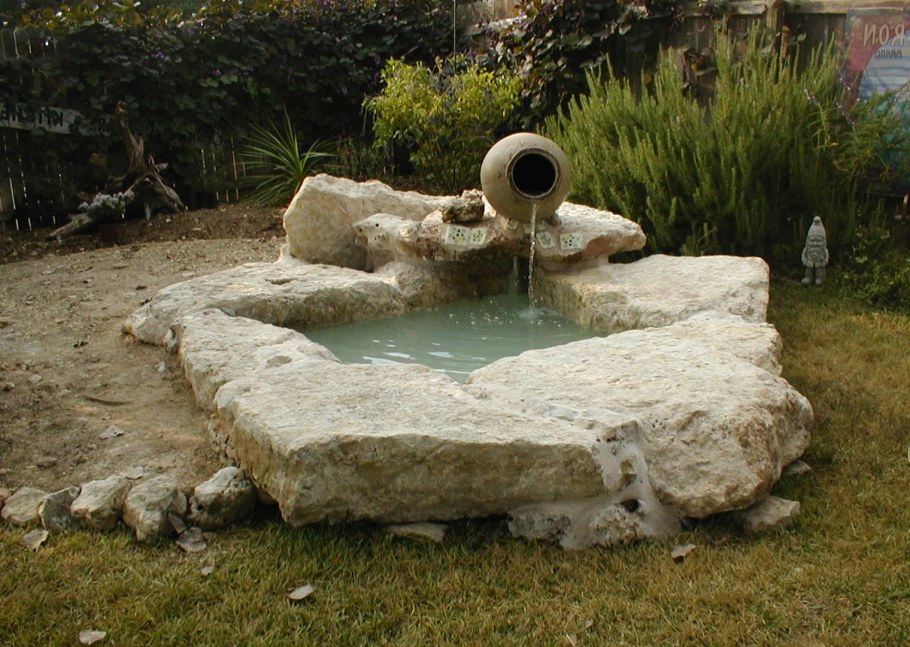 Фигуры для водоема