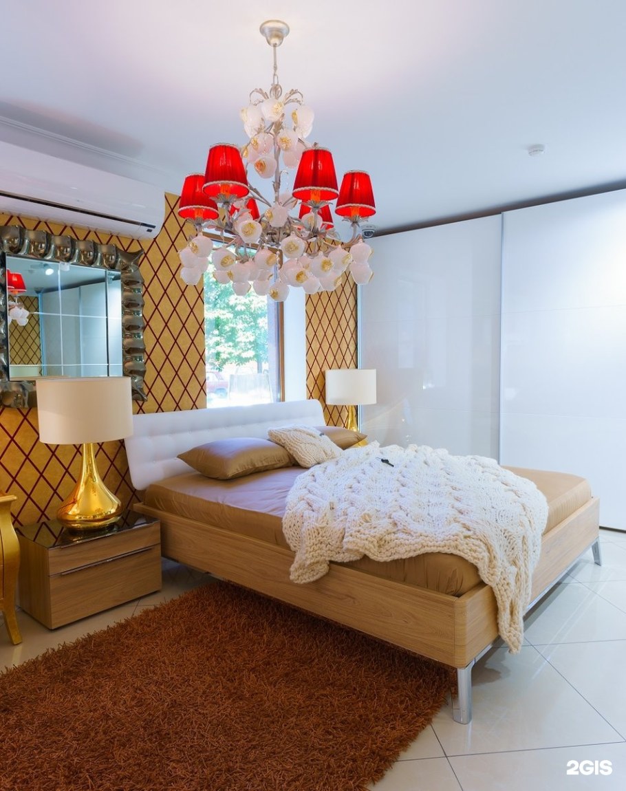 Мебельный магазин