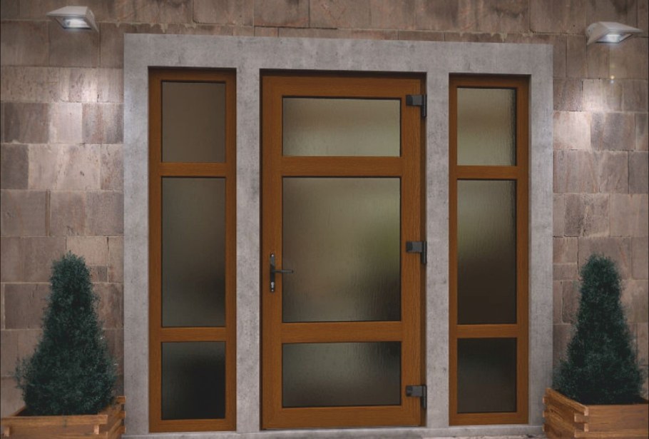 Пластиковая стеклянная дверь