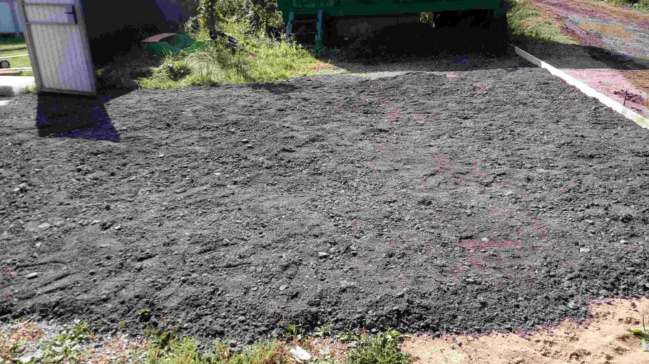 Асфальтовая крошка на даче
