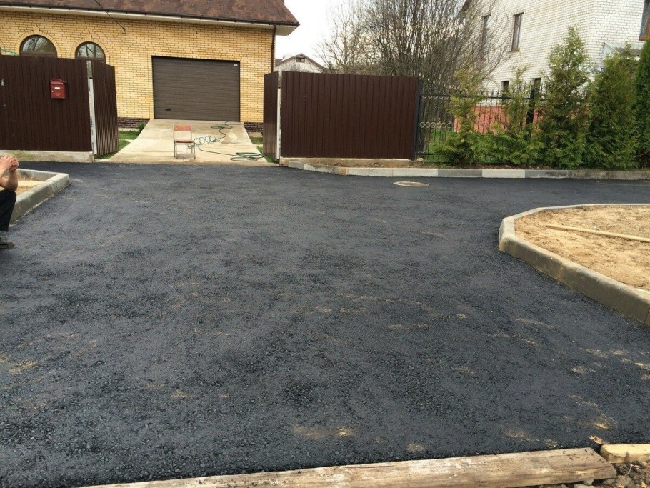 To lead up the Garden Path !