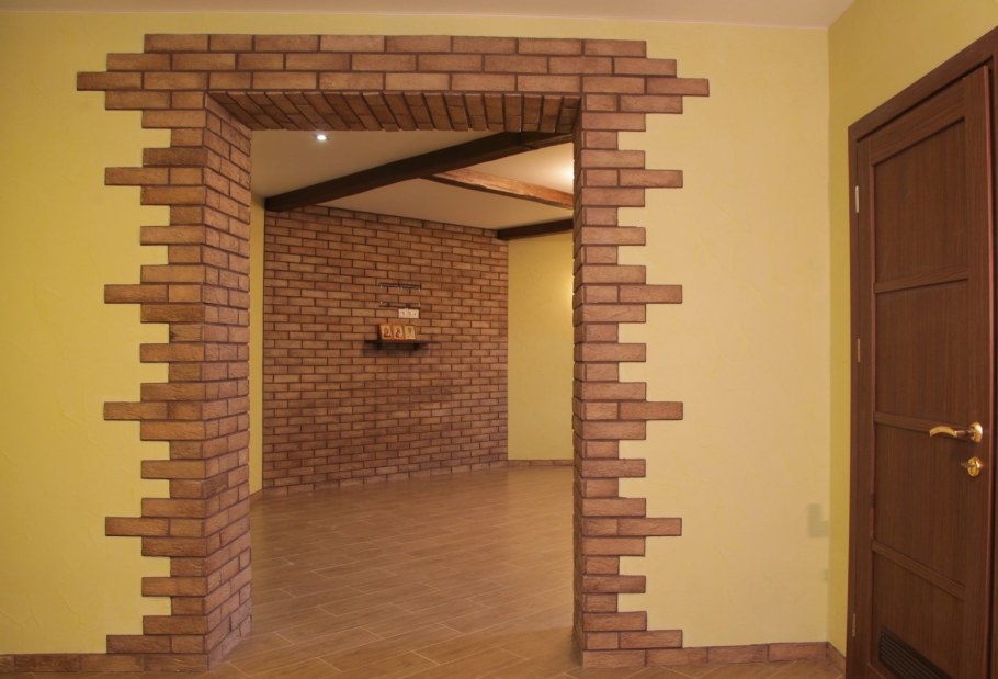 Арка межкомнатная из Монте Кьяро камня