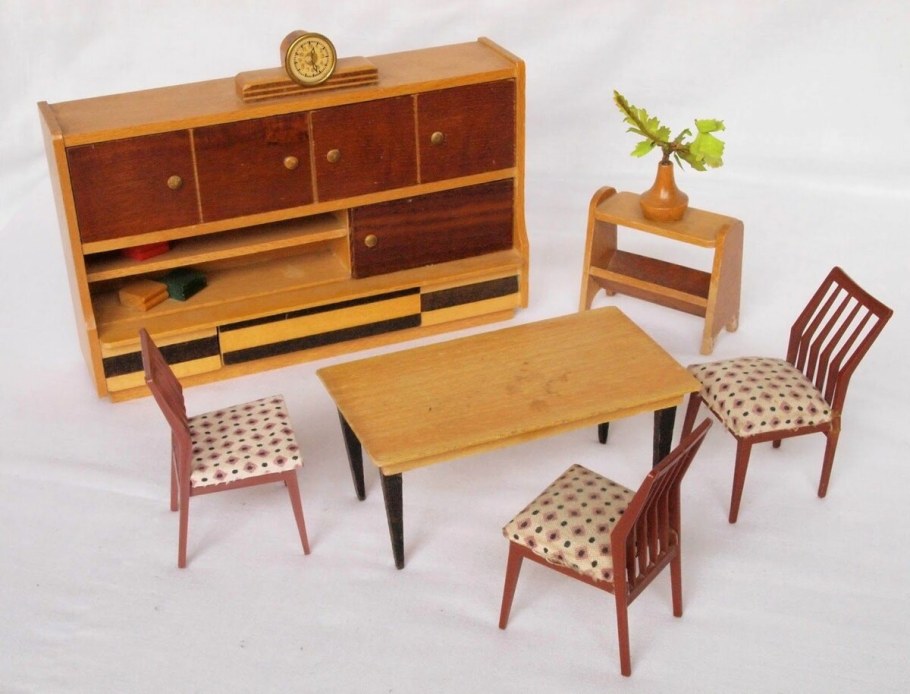 Советский сервант