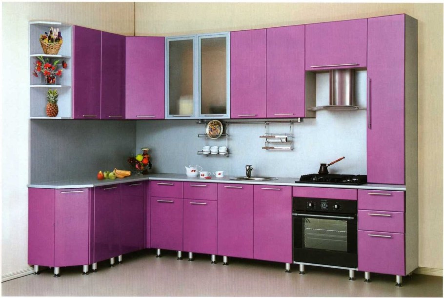 Сиреневые кухни