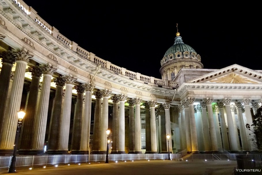 Колоннада Казанского собора