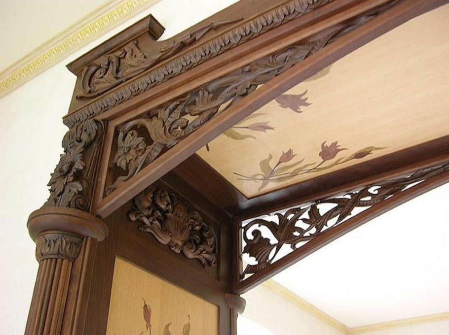 Прорезная резьба арки