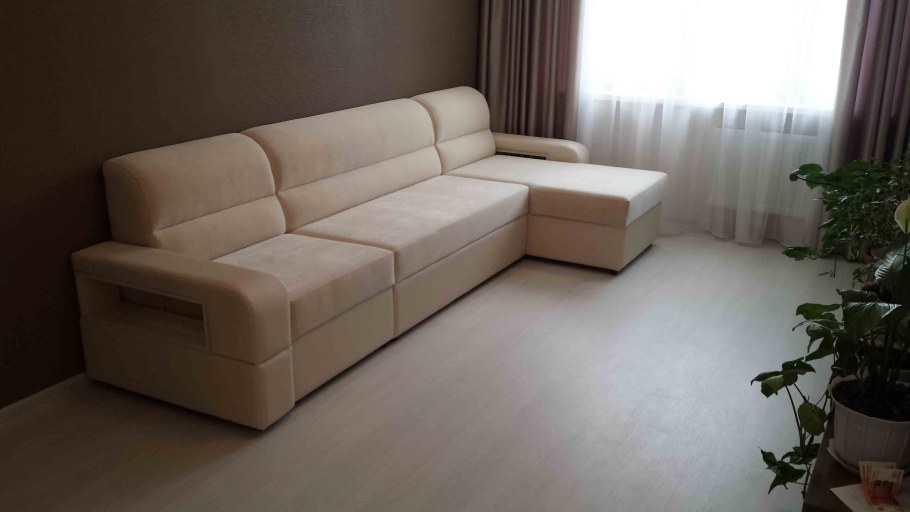 Диван Ричард с оттоманкой