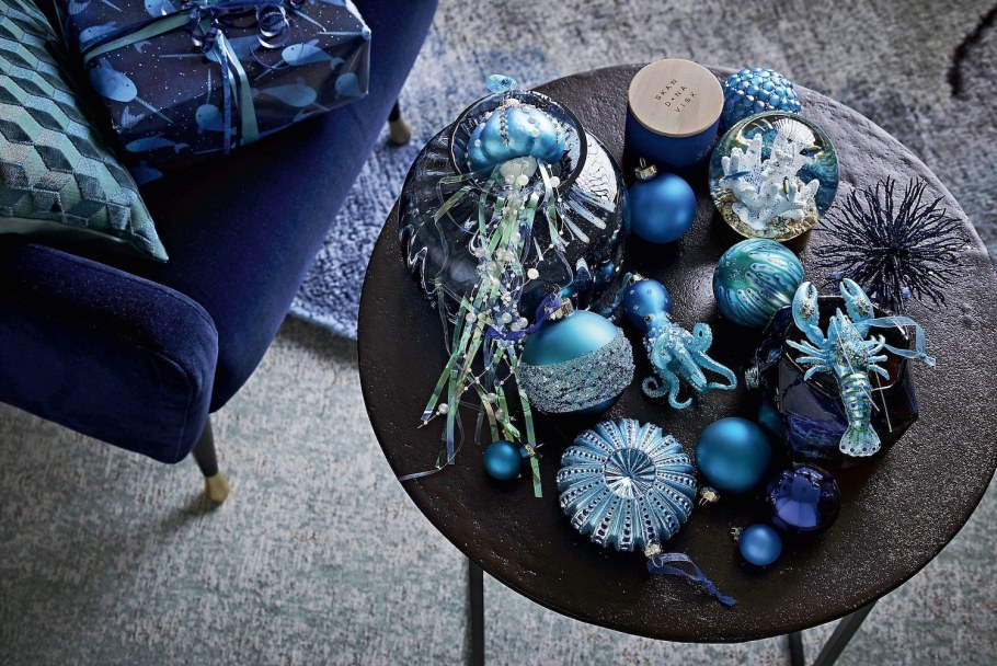 Синие новогодние украшения