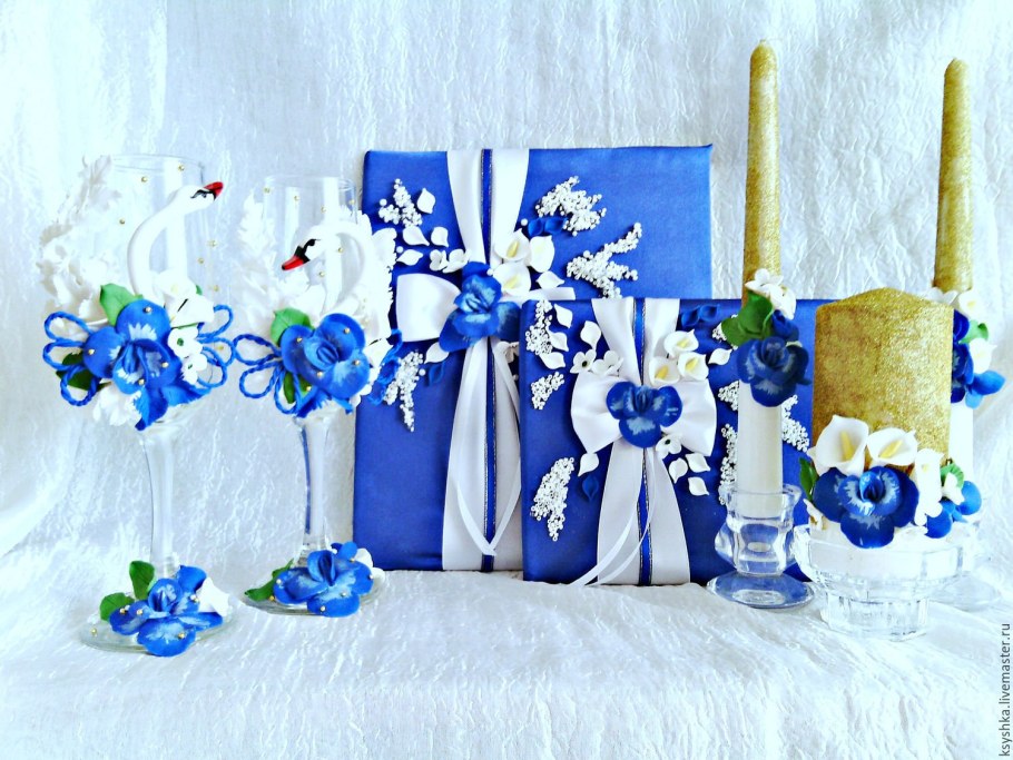 Свадебные аксессуары в синем цвете