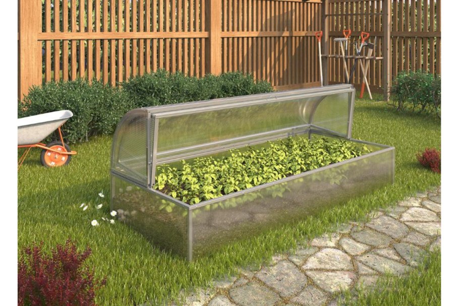 Небольшие парники для дачи