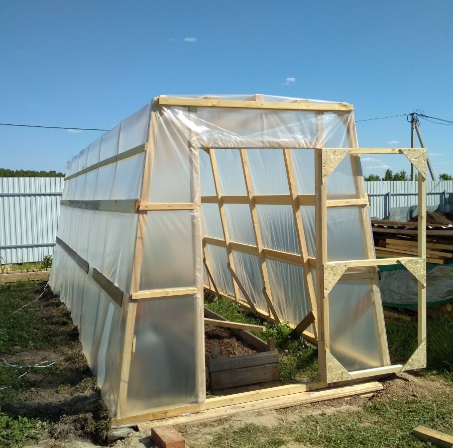 Деревянная теплица