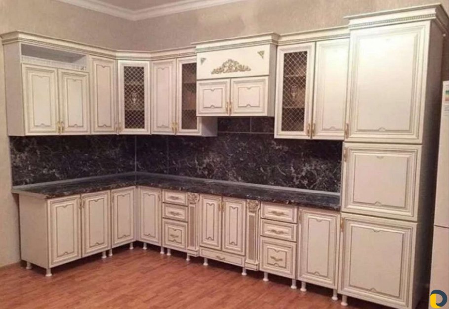 Кухня классическая темная