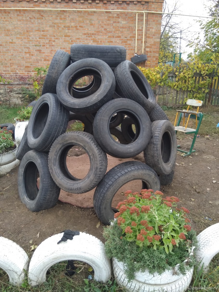 Детская площадка из шин