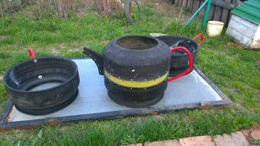 Чаша из покрышек